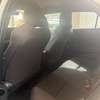 Toyota CHR 2024 SUV blanc toit noir thumb 9