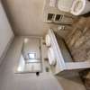 Appartement de 3 chambres et salon aux Almadies thumb 8