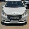 PEUGEOT 208 2014 thumb 0