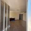Villa R+2 à vendre aux Almadies Titre Foncier thumb 3