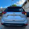 Je vend ma Nissan rogue 2017 automatique essence thumb 3