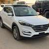 Hyundai tucson thumb 3