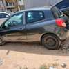 Renaul clio 2 portes thumb 1