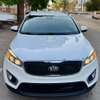 Je vends ma kia sorento 2017 automatic essence AWD thumb 0