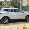 Hyundai santafe diesel thumb 5