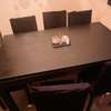 Table avec six chaises thumb 3