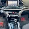 Hyundai Elantra thumb 3