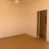 VILLA BASSE A LOUER A THIES  CITE DIOBASS thumb 8