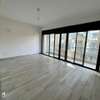 Appartement F4  à louer au Point  E thumb 8