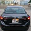Mazda 3 2018 thumb 4