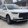 SUV blanc thumb 1