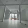 Réf_7114_GL – Showroom avec plateaux de bureaux et entrepôts thumb 3