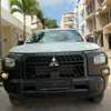 Mitsubishi L200 2026 NEUF Pickup Blanc robuste thumb 2