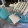 Fauteuil dentaire thumb 1