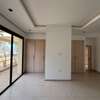 Villa contemporaine avec piscine thumb 1