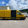 Mercedes Sprinter fourgon utilitaire jaune grande capacité thumb 10