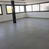 À louer grand showroom de 750 m² thumb 8