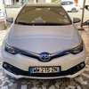 Yoyota auris 2018 thumb 0