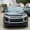 Mitsubishi outlander sport année 2022 thumb 2