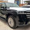 Toyota land cruiser LC300 thumb 2
