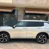 MITSUBISHI OUTLANDER thumb 3