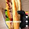 Sandwich baguette poulet grillé légumes frais thumb 1