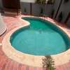 Jolie villa F7 avec piscine aux Almadies thumb 0