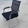 Chaise bureau noire ergonomique dossier maille métal thumb 0