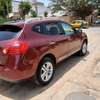 Nissan Rogue thumb 1