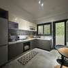 APPARTEMENTS F4 MEUBLÉ A LOUER POINT E thumb 3