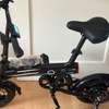 Vélo électrique pliant noir freins disque selle réglable thumb 1