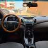Hyundai Elantra berline blanche fiable et économique thumb 6