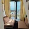 LA PREMIERE TINY HOUSE DES ALMADIES, PIEDS DANS L'EAU thumb 10