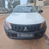 Mitsubishi L200 thumb 0