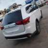 Mitsubishi outlander 7 places thumb 5