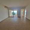 Bel appartement sur Corniche Plateau thumb 1