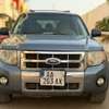 Ford Escape carré  2011 thumb 0