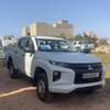 Mitsubishi L200 4x4 Blanc Pick-up Puissant thumb 1