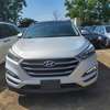 Hyndai Tucson 2.0 version 4x4 full option thumb 0