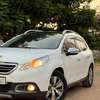 Peugeot 2008 essence thumb 2