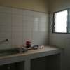 Appartement F3 pour bureau à louer à L6 ext thumb 8