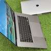 MacBook Pro 16 pouces thumb 2