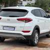 Hyundia Tucson thumb 4