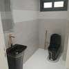 Appartements F4 neufs au Point E thumb 7