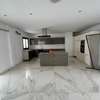 Penthouse de 5 chambres à louer au point e thumb 6