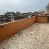 Jolie villa à vendre sur keur MASSAR unité 11 thumb 14