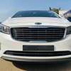 Kia carnival 2017 thumb 3