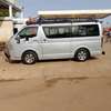 Toyota Hiace 12 places Argent avec galerie toit thumb 1