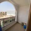Villa moderne spacieuse 3 niveaux avec garage double thumb 7