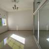 Appartement F4 à louer point E thumb 7